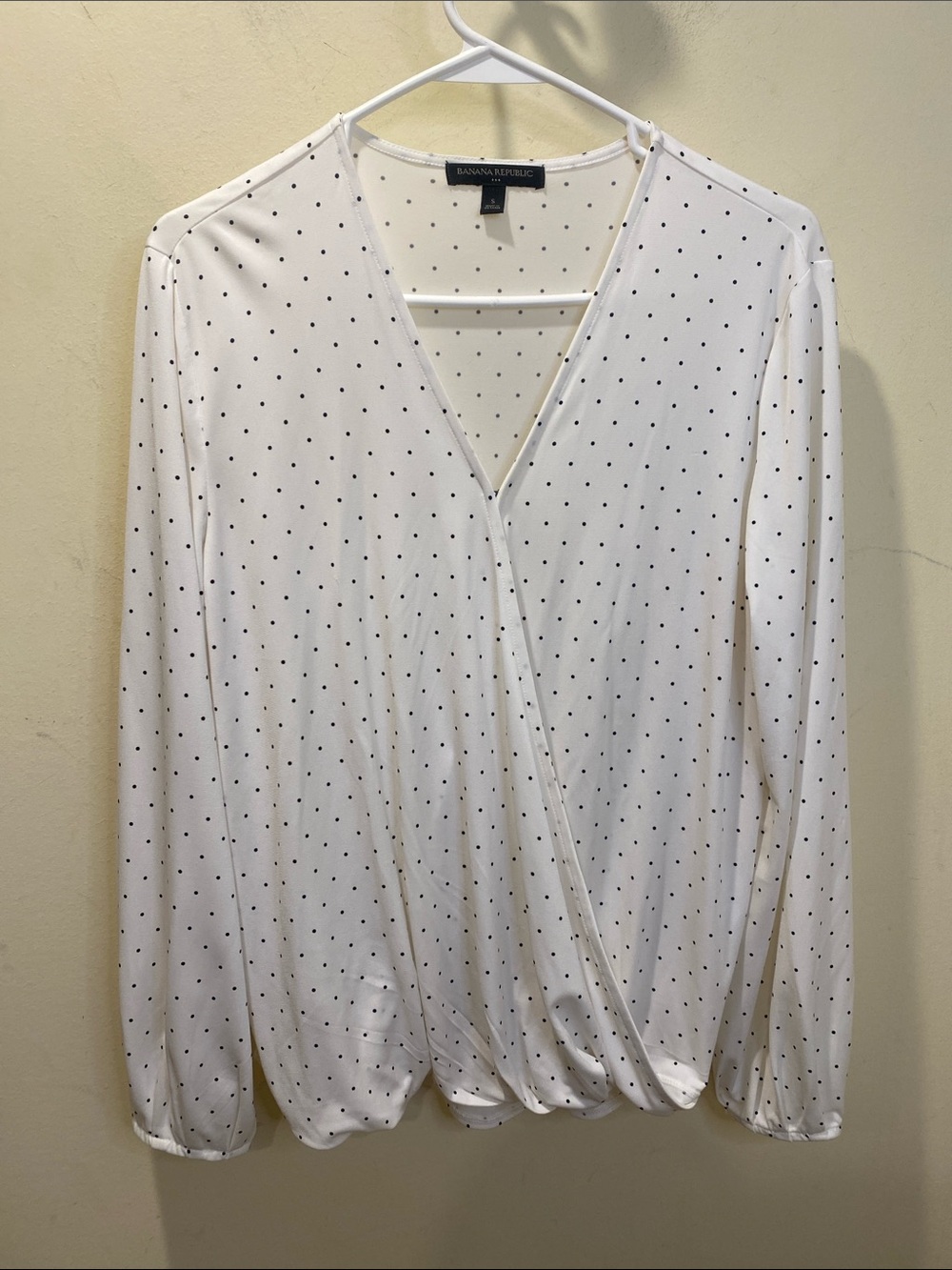 Banana Republic White Long-Sleeve Surplice  Polka Dot Wrap Top Sz S